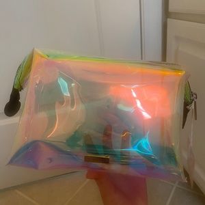 🎀•A STUNNING 🤩 MAKEUP BAG FROM SKINNY DIP•🎀